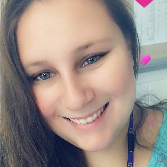 Meet your Posher, Brittany - Picture 1 of 1